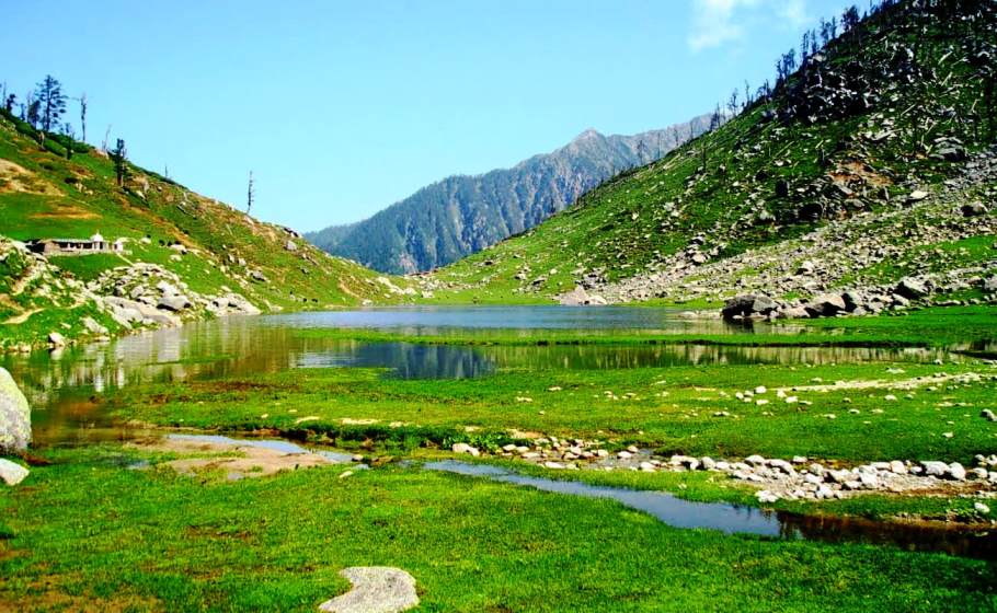 Offbeat Places Homestays Kareri Lake Trek Places To Visit Dharamshala