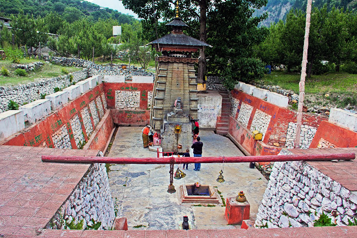 Kalp Kedar Temple (Jalmagna Shivling)