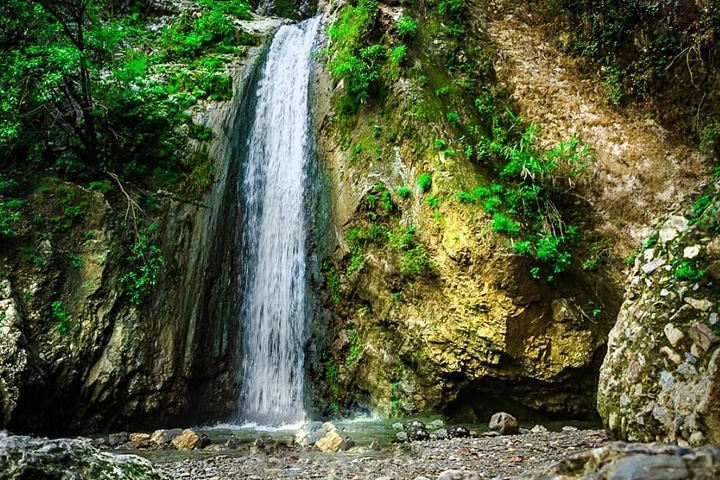 Jharipani Waterfall