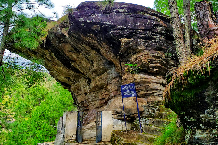 Lakhudiyar Caves Rock Paintings